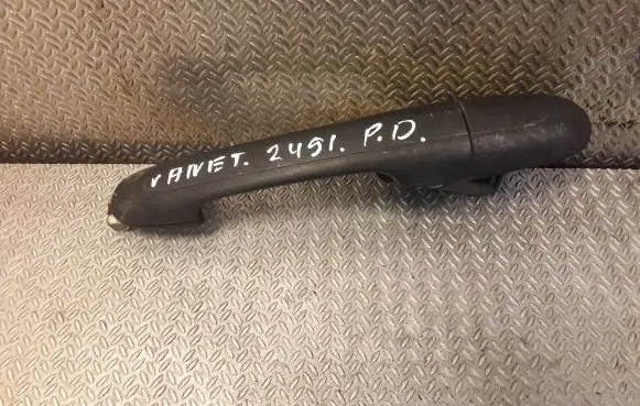 Mercedes-Benz Vaneo W414 Front door exterior handle