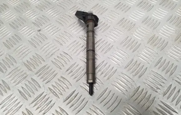 Audi A4 S4 B8 8K Fuel injector 059130277AP