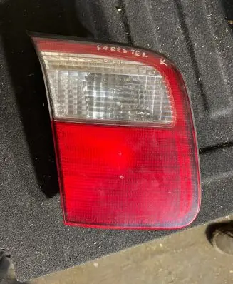 Subaru Forester SF Tailgate rear/tail lights 22620697