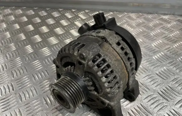 Ford Focus Generator/alternator 30667067