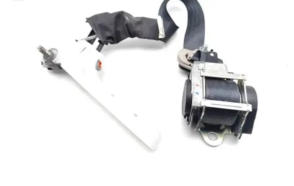 Nissan Juke I F15 Front seatbelt 617968000A