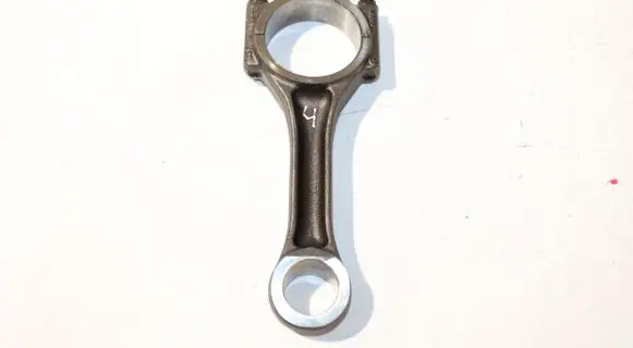 Volkswagen PASSAT B7 Connecting rod/conrod 038J
