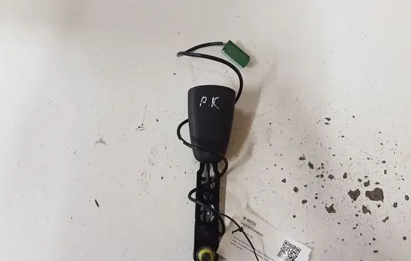 Volvo S40 Front seatbelt buckle 615560 114444