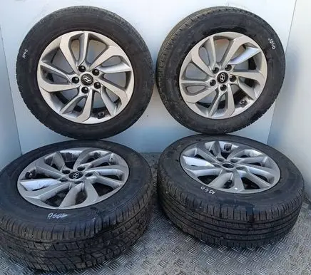 Hyundai Tucson TL R17 alloy rim 