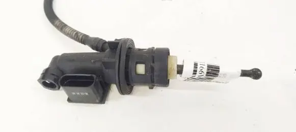 Skoda Octavia Mk2 (1Z) Clutch master cylinder 1K0927810D