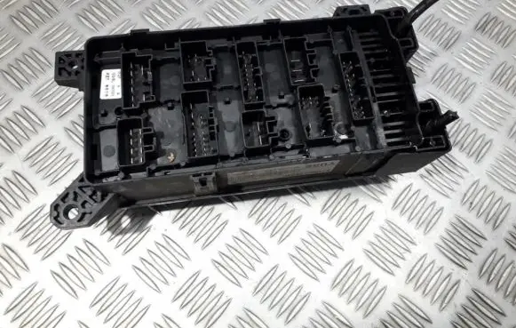 KIA Sorento Fuse box set 911603e040 91160-3e040