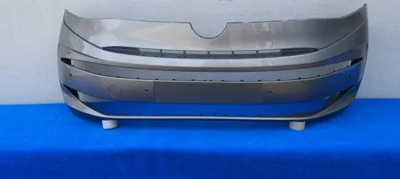 Volkswagen Transporter - Caravelle T7 Front bumper 7T0807221C