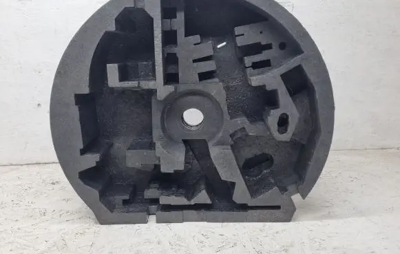 Volkswagen PASSAT B6 Tool box 8P0012109F
