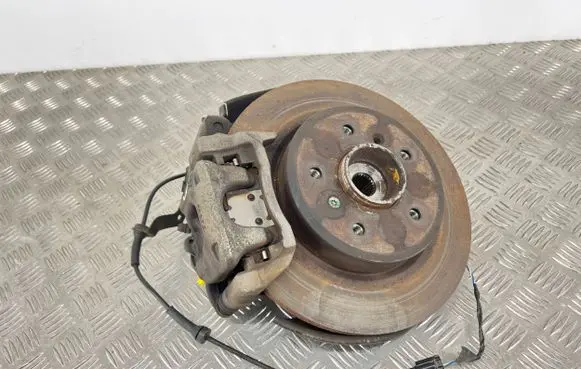 Nissan Qashqai Rear wheel hub