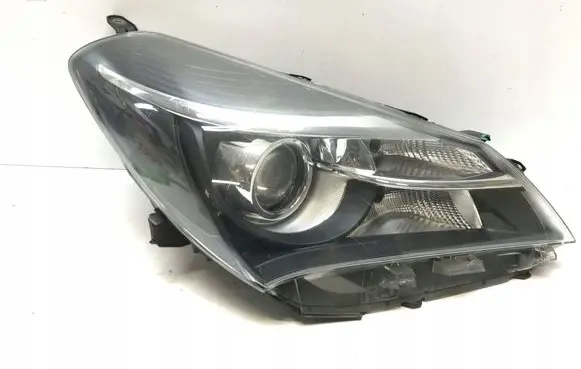 Toyota Yaris Headlight/headlamp L456X