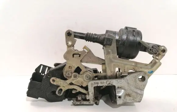Mercedes-Benz C W202 Front door lock A2027200935