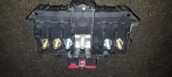 Mercedes-Benz C W203 Fuse box set a2035450803 a02035450301