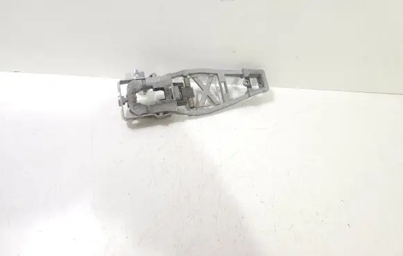 Volkswagen Transporter - Caravelle T5 Front door coupe exterior handle/bracket 7H0837885C