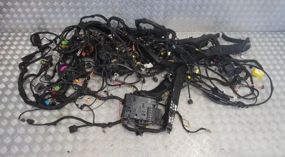 Porsche Cayenne (92A) Positive wiring loom 