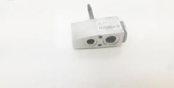 Opel Insignia A Air conditioning (A/C) expansion valve 52427385 SHGEBH15M144JY2702 HFC134A