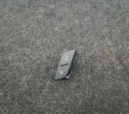 Volkswagen Jetta VI Other switches/knobs/shifts 5C6962125