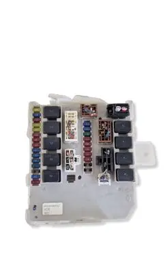 Nissan Pathfinder R51 Fuse module 284B6EB300