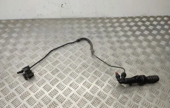 Clutch slave cylinder