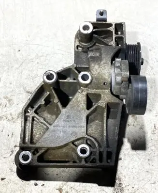 Opel Astra J A/C compressor mount bracket 55582510