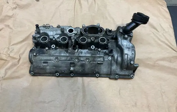 BMW 7 F01 F02 F03 F04 Rocker cam cover 7429992 7629998 A2929803010
