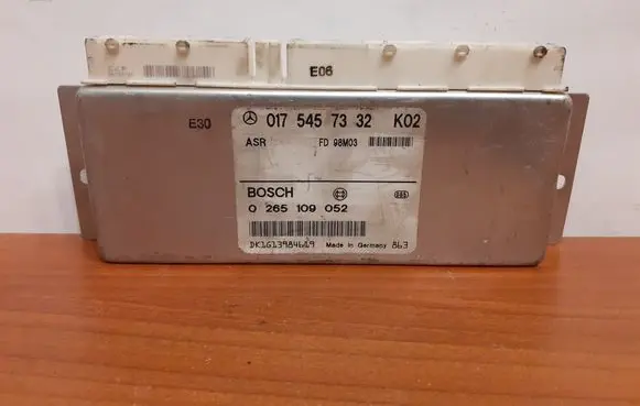 Mercedes-Benz E W210 ABS control unit/module 0175457332 0265109052
