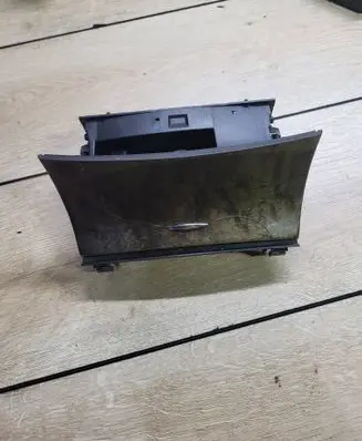 Mercedes-Benz E W211 Car ashtray 