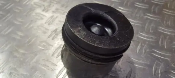 Renault Megane II Piston 