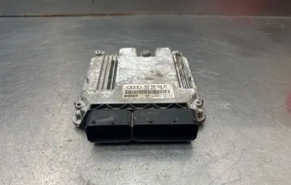 Audi A3 S3 8P Engine control unit/module 03G906016DT 1039S07823 0281011892