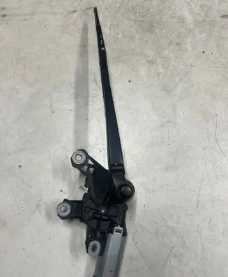Volkswagen PASSAT B5.5 Rear window wiper mechanism 
