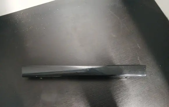 BMW 5 E39 Dashboard glove box trim 51168185256