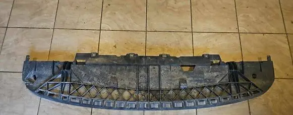 Renault Kangoo II Front bumper skid plate/under tray 8200501560 X61705733 2090339