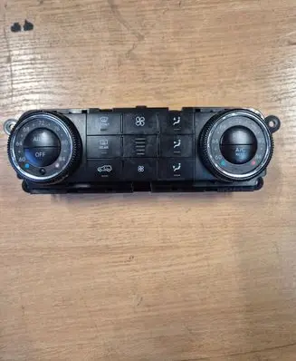 Mercedes-Benz ML W164 Climate control unit A2518208089 5HB96491419