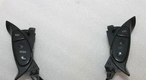 Saab 9-5 Steering wheel buttons/switches 4616025