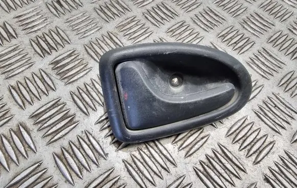 Opel Vivaro Rear door interior handle 7700423887 96012221