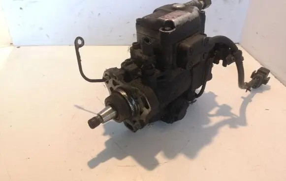 Volkswagen PASSAT B4 Fuel injection high pressure pump 2464463226 HDK162 FD562018164