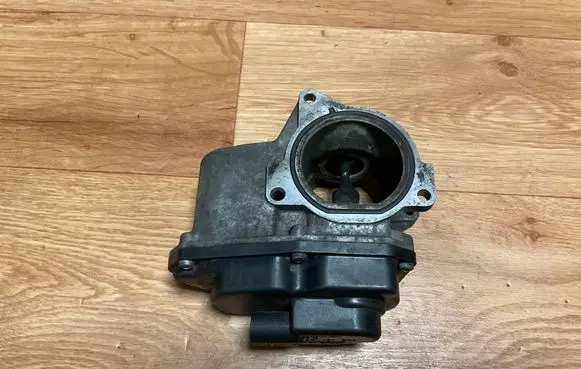 Volkswagen PASSAT B6 EGR valve 03G131501 4490060906 216035358