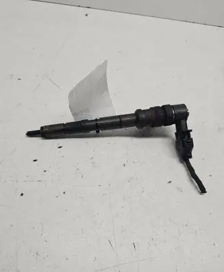KIA Sorento Fuel injector 338004A500