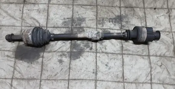 Mitsubishi Carisma Front driveshaft