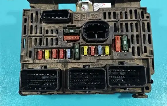 Peugeot 407 Central body control module 9656593780 IMPRK1411504