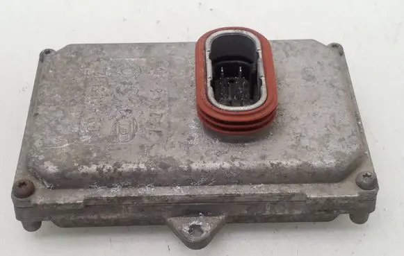Mercedes-Benz E W211 Headlight ballast module Xenon A0038205826 5DF00870402