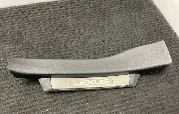 Lexus GS 250 350 300H 450H Rear sill trim cover 6794030061 6794090070