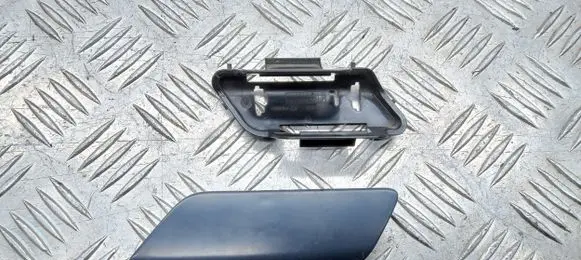 Mercedes-Benz GL X166 Headlight washer spray nozzle cap/cover A1668851522