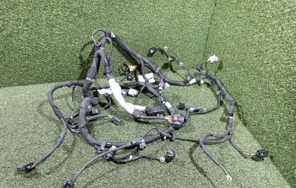 Jaguar XF X250 Engine installation wiring loom 9X2Q9H589 9X2Q9H589CD A12387371