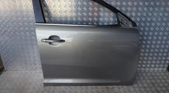 KIA Sportage Front door