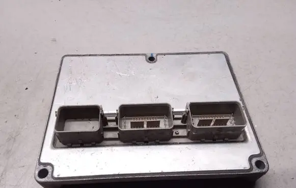 Ford Focus Engine control unit/module 5M5112A650AD