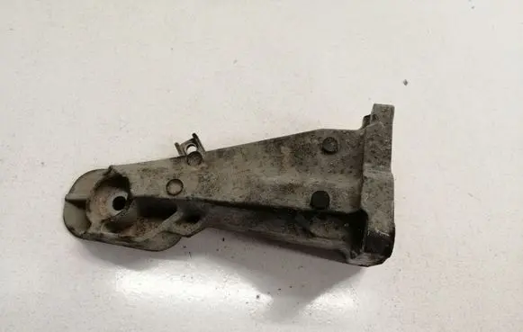 BMW 5 E60 E61 Engine mounting bracket 22116763218 592801