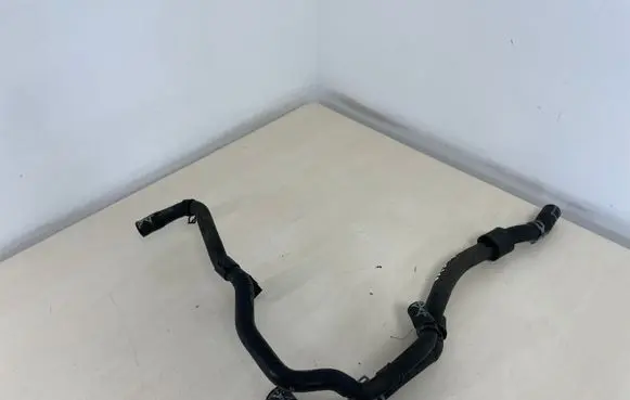 Volkswagen Golf VI Engine coolant pipe/hose 1K0122109