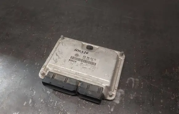 Seat Toledo II (1M) Engine control unit/module 038906012FK 0281010683