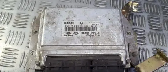Hyundai Trajet Engine control unit/module 0281010578