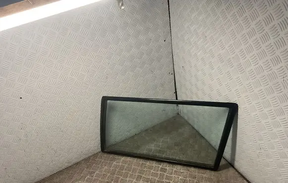 Jeep Cherokee XJ Rear side window